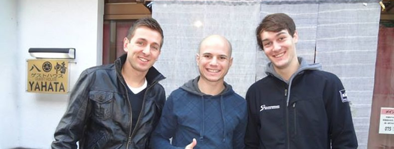 ゲストハウス八幡へおこしやす。